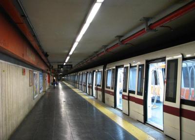 متروهای کهنه و گرمای وحشتناک قطارها در ایتالیا، در کشور برندها خبری از برند پوش ها نیست!
