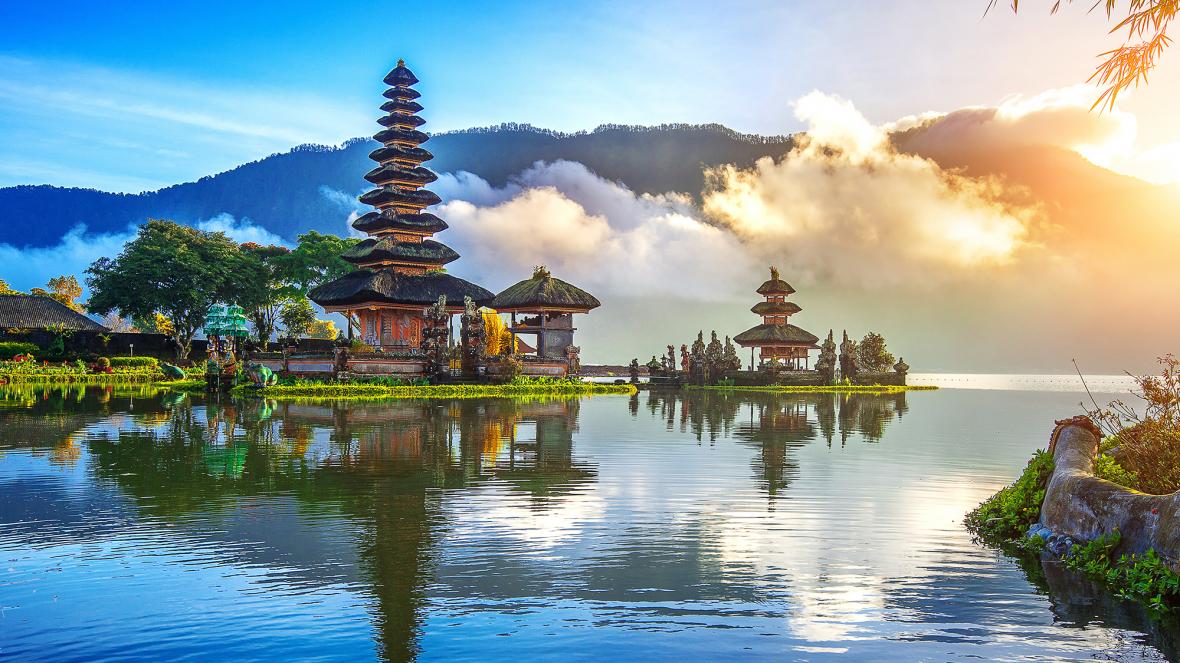 معبد اولون دانو براتان بالی