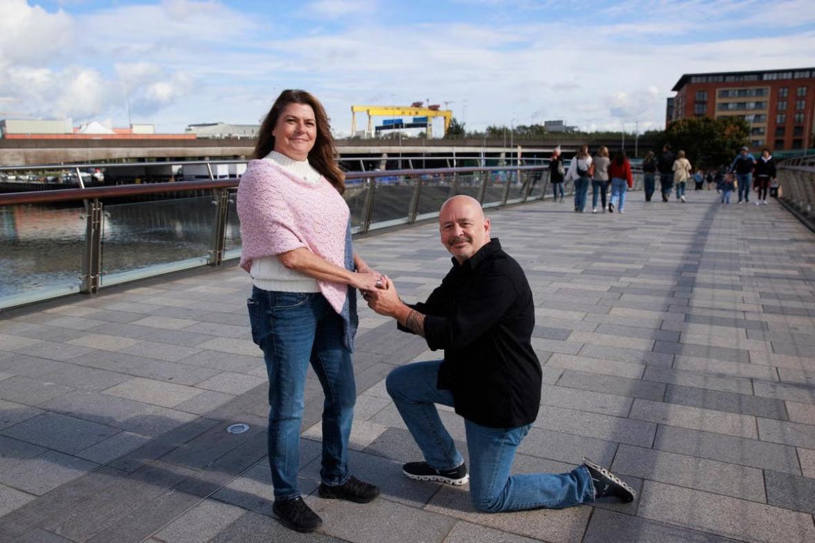 جان پرونی و آنجلا هارسانی