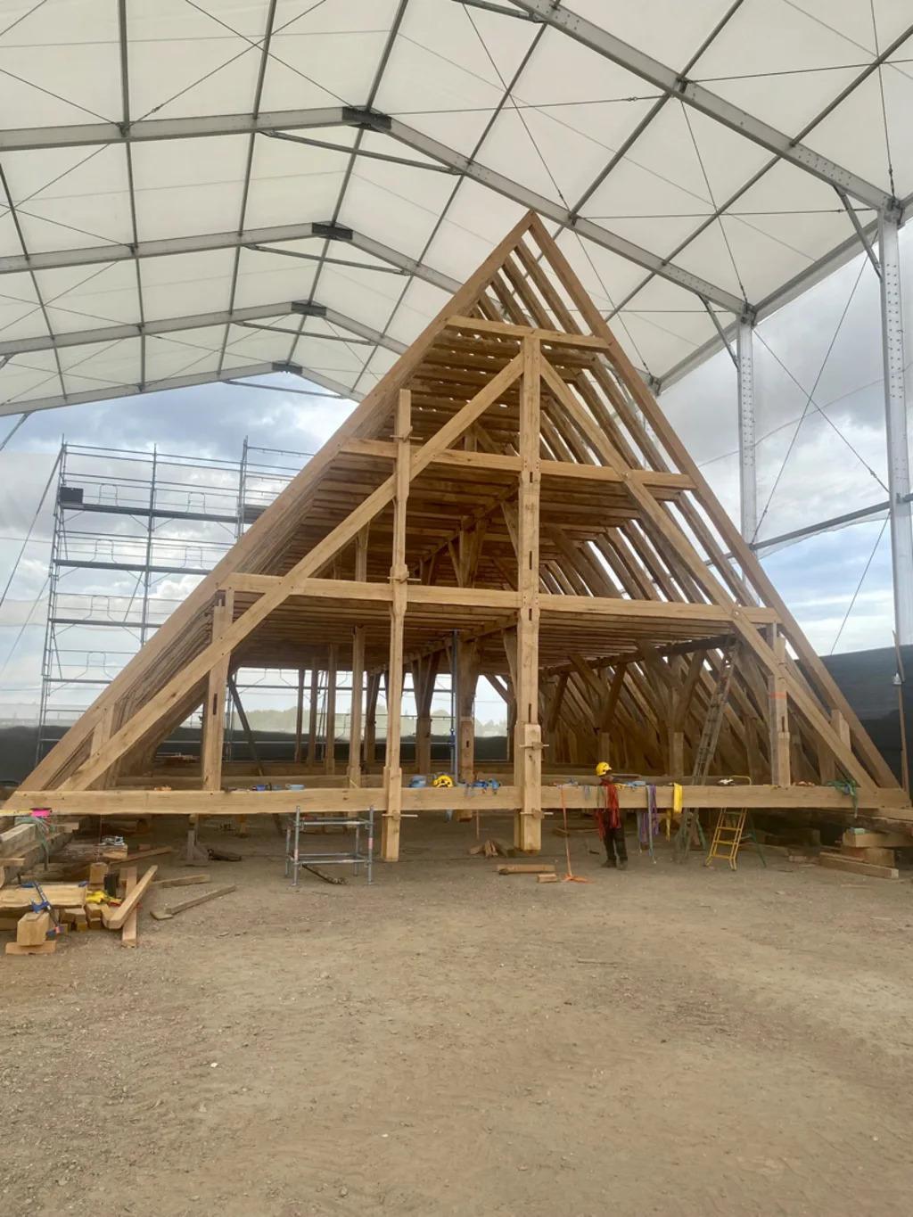 Rebuilding the Notre Dames roof structure Rebuilding the Notre Dames roof structure