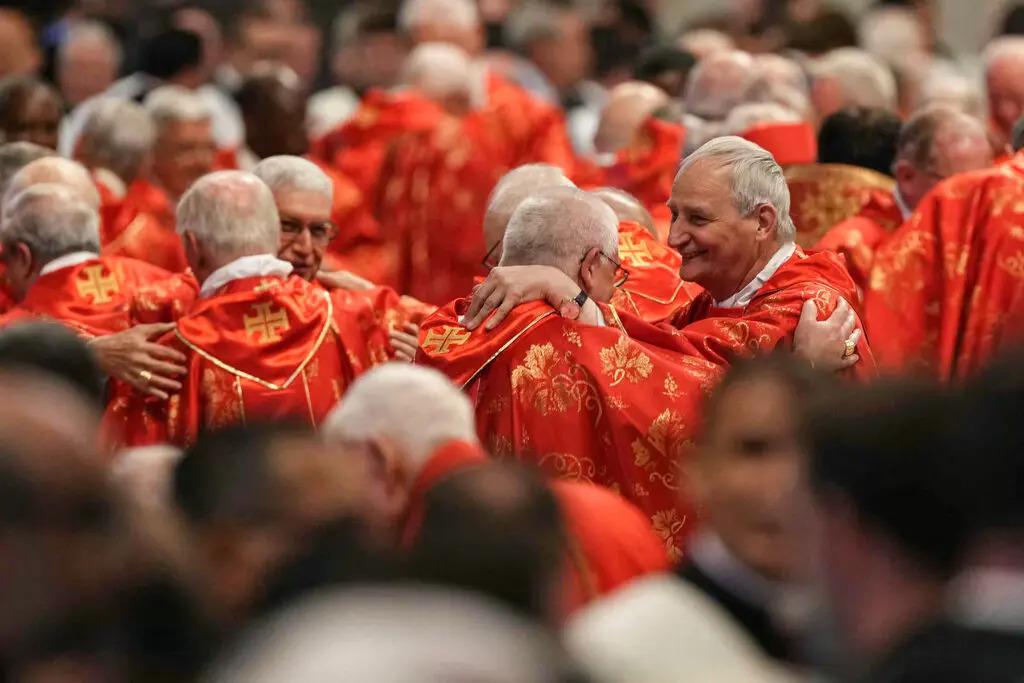 کاردینال ها قبل از رای گیری کاردینال ها قبل از رای گیری