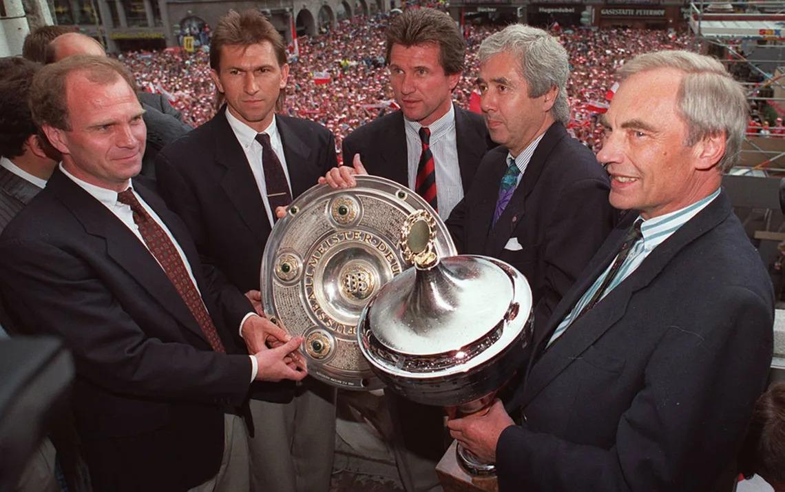 Heynckes (center) guided Bayern to back-to-back titles in the 1980s but was later dismissed by general manager Uli Hoeness (left)