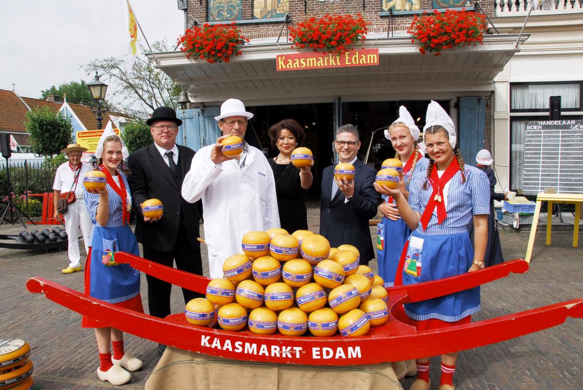 Edam Cheese Market