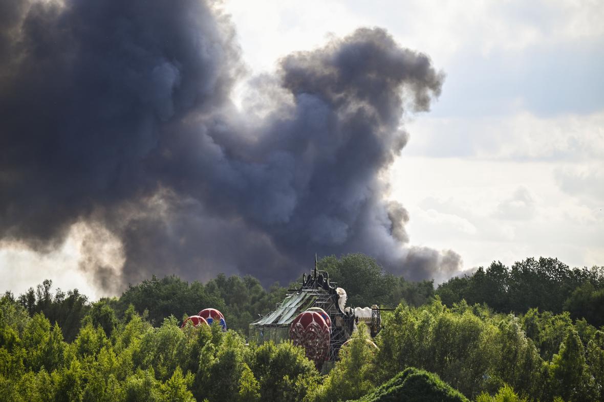 استیج اصلی جشنواره تومارولند به خاکستر تبدیل شد