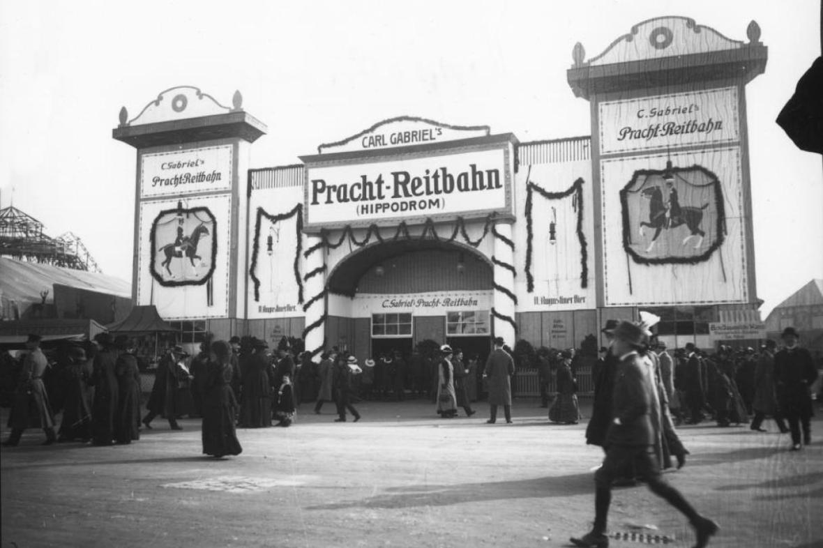 Oktoberfest in 1912 Oktoberfest in 1912