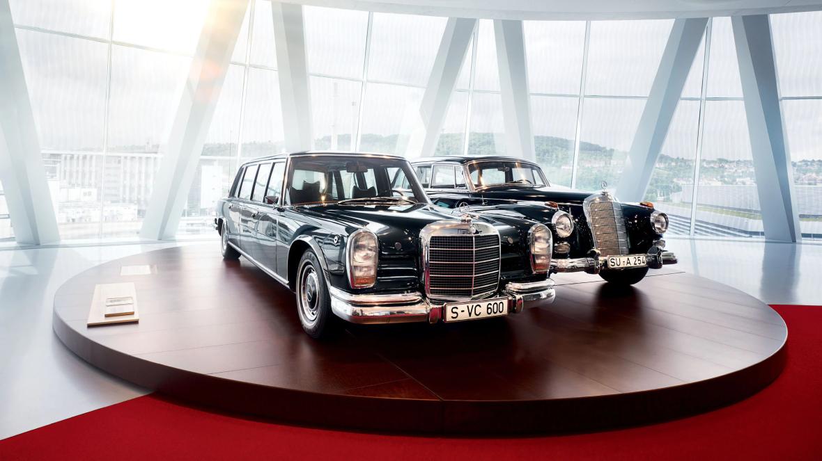 Mercedes-Benz W186 Model 300 (Mercedes Adenauer)