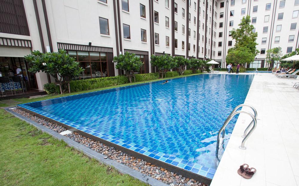 ibis Bangkok Riverside