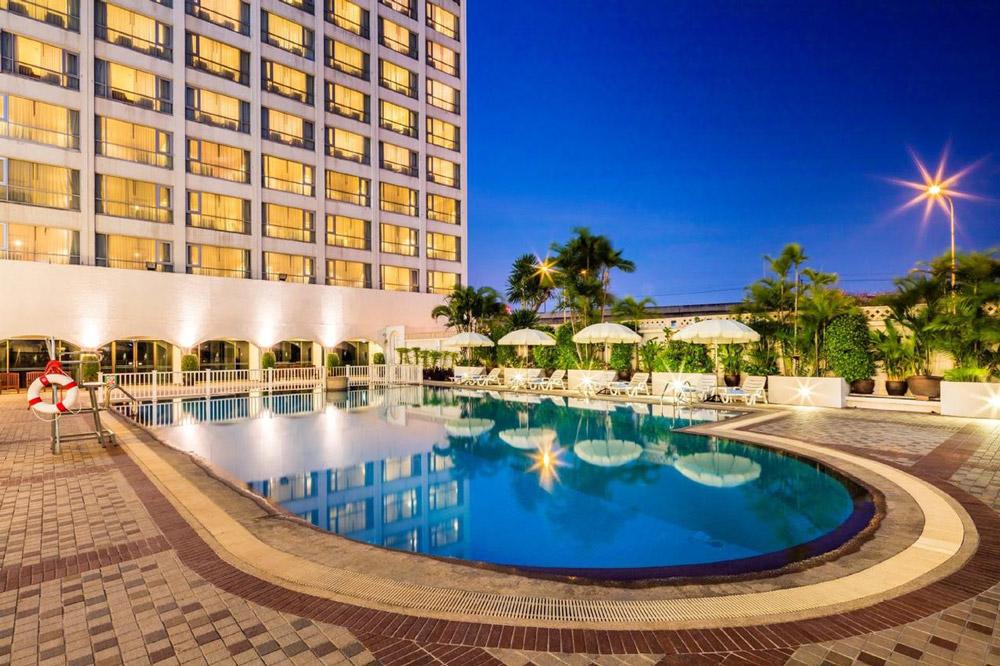 Bangkok Palace Hotel