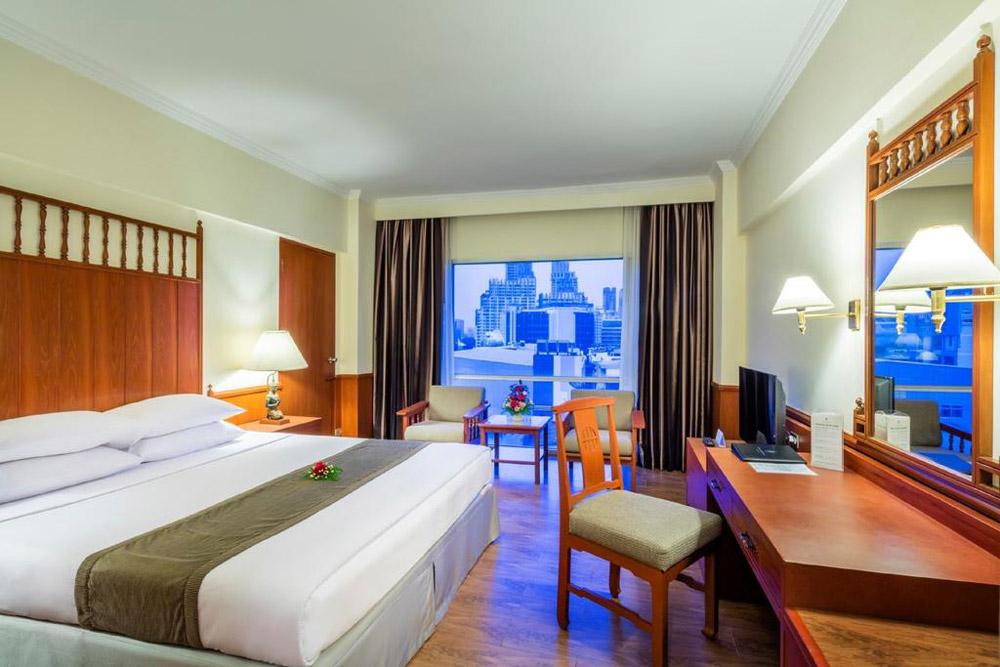 Bangkok Palace Hotel